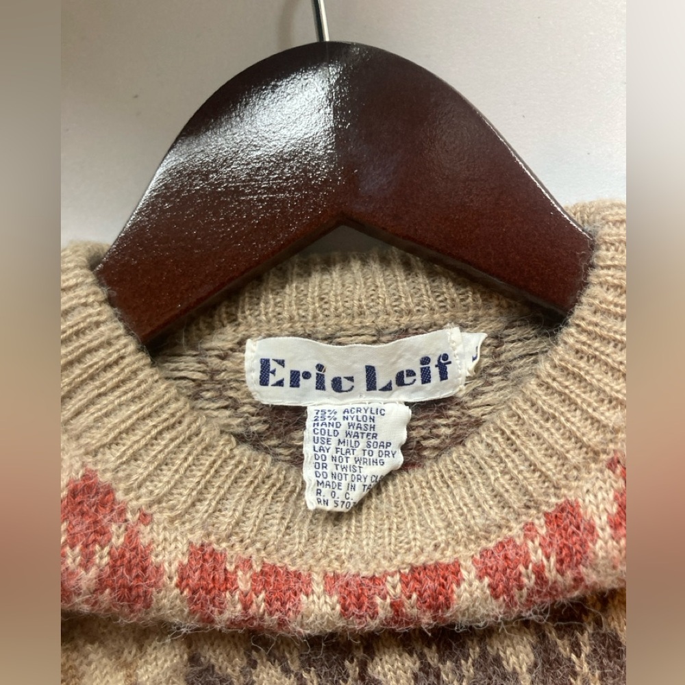 Vintage Sweater (read description for sizing) - Picture 3 of 4